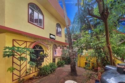 Hotel O U & I LIVINGS