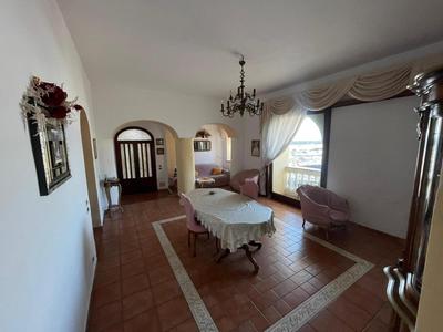 INCANTEVOLE CASA SUL PORTO DI FORIO