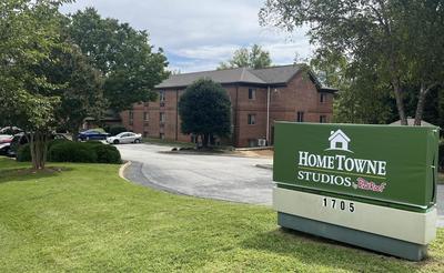 HomeTowne Studios & Suites by Red Roof Greensboro, Billede 2