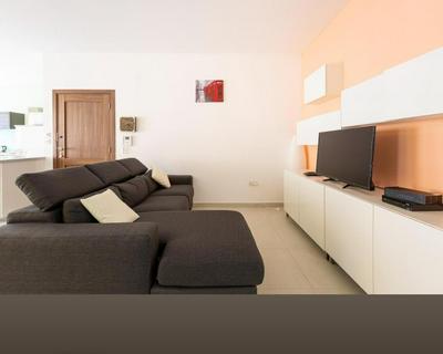 Spacious modern three bedroom C Court