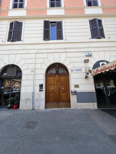 Città Eterna Guest House