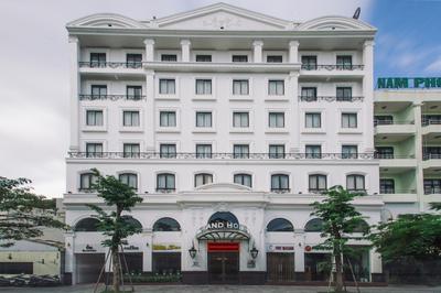 Grand Móng Cái Hotel