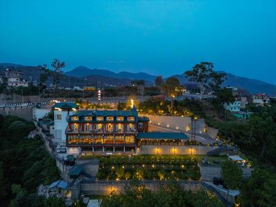 Kaithal Resort Kasauli !! Best Resort in Kasauli !! Bar !! Restaurant !! Garden !! Mountain View !!