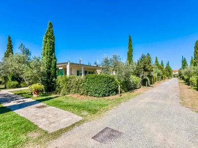 ISA-Green building-residence with swimming-pool in Cecina, elegant cottages with air conditioning and private outdoor area