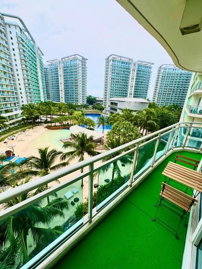 Aesthetic Beach View Unit in Azure Parañaque