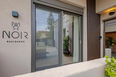 Noir Residence - Chic 2Br House Near Maleme Beach