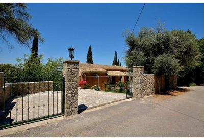 Rustic Villa Jolia