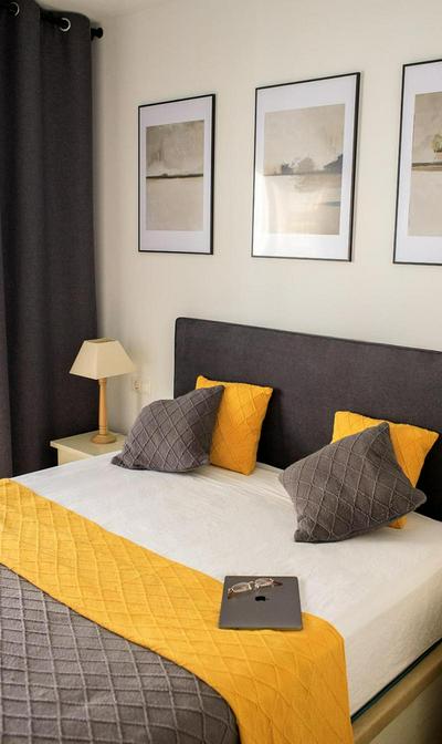 Oasis Cala Alta New Apartment 120qm free parking, pool, 2 bath, 3bdr, Wi-Fi, air-condit