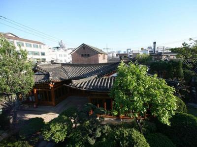 Bonum 1957 Hanok and Boutique