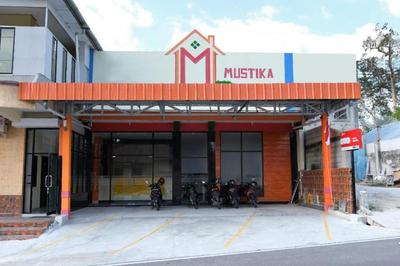 OYO 1149 Hotel Mustika