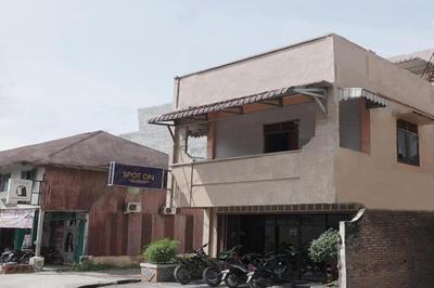 OYO 2200 Hotel Gunung Sari