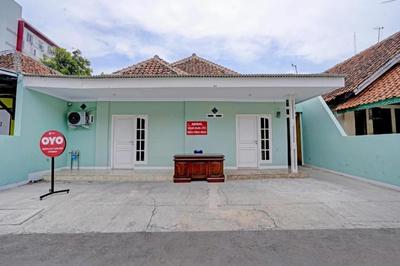 OYO 90571 Dewi Guest House Syariah