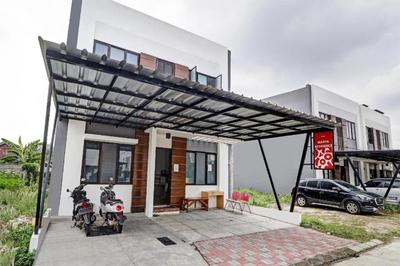 OYO 90688 Marta Residence