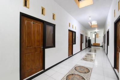 SPOT ON 91935 Hellena Guesthouse