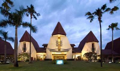 Grand Tropic Suites Hotel Surabaya