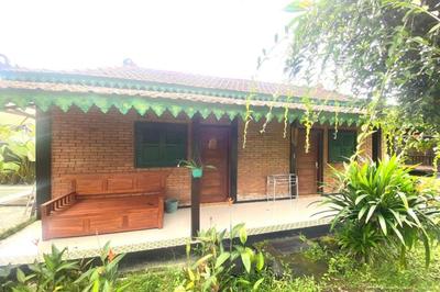 Capital O 94018 Joglo Eyang Niek Turi Syariah