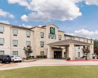 Quality Suites