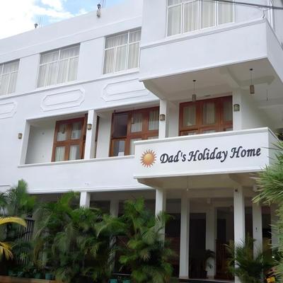 Dads Holiday Home