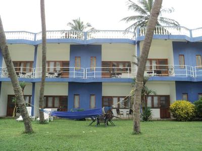 New Tristar Beach Hotel