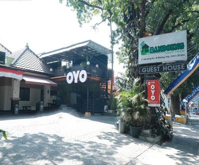 OYO 1130 Bandoeng Guest House Syariah