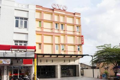 OYO 2361 Hotel Winston