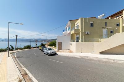 Sunlit & Sunny Rose Villas