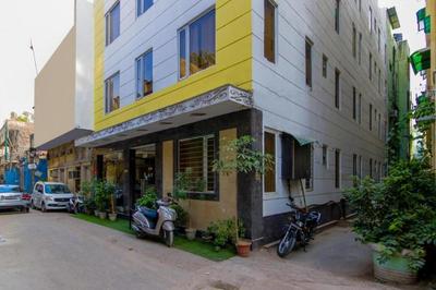 Hotel Baba Residency Near New Delhi Railway Station