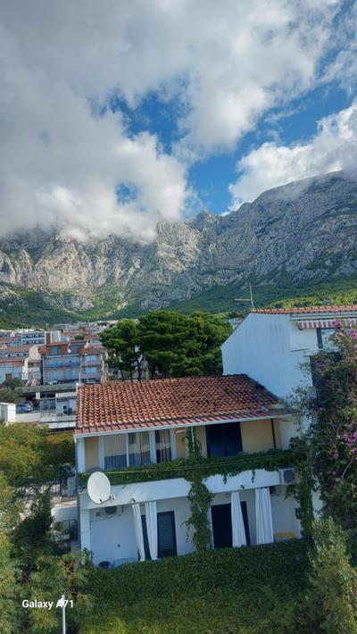 The best location in Makarska,free P, option bikes