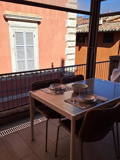 Bartolo White Apartment