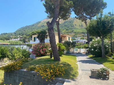 Villa Olivia Residence Ischia - nel Verde con Piscine e Vista Mare