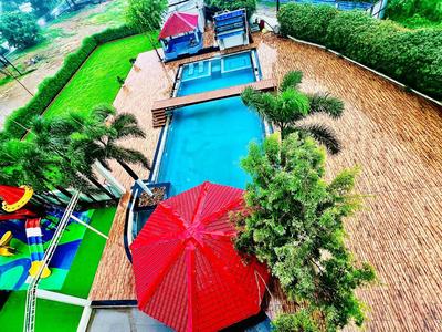 Platinum Resort