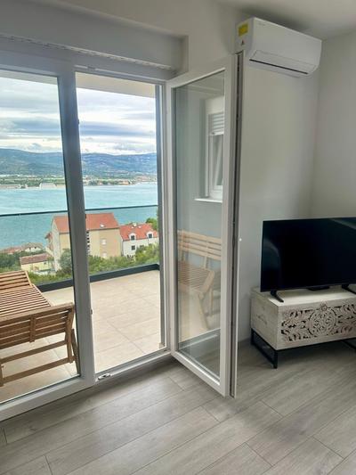 Trogir Padre Dante FREE PARKING and STARLINK High speed internet