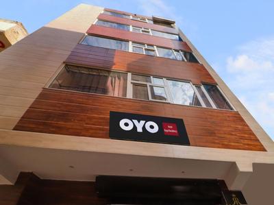 Hotel O Royal Residency