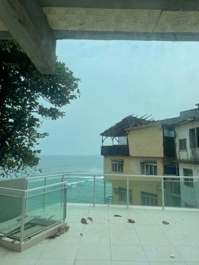 Lá vista beach Club