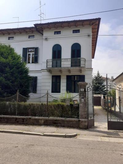 La casa di K i p l i n g "charme coloniale & storia"