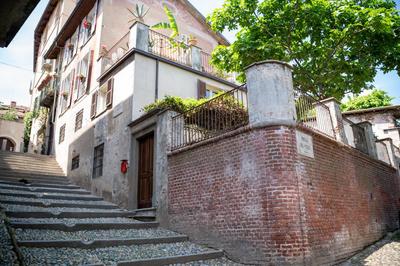 3 Bedrooms Old Town Secret Gem with Private Garden