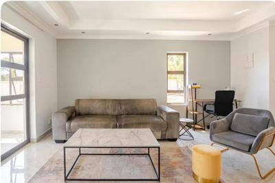 Serene City Escape - Near Sandton, Melrose and Illovo photo 5