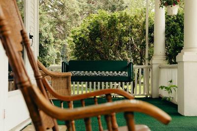 The Rivers Echo, Full Kitchen, Front Porch, Dogs OK, King, Amazing Hiking