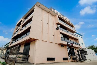 Super OYO Hotel O Blooming Beds Pearl