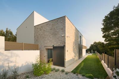Luxury Villa Atria near Pula for 10 people with children playground & heated pool