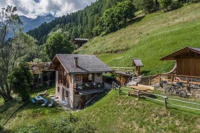 Baita Mas Sternai nel Parco Nazionale dello Stelvio