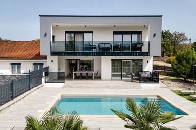 Beautiful new villa with a pool near beach - by TRAVELER tourist agency Krk ID 2410