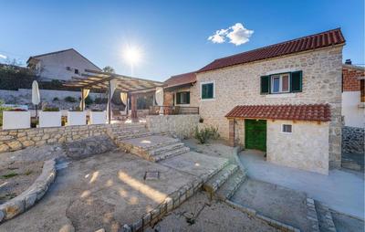 3 Bedroom Gorgeous Home In Benkovac