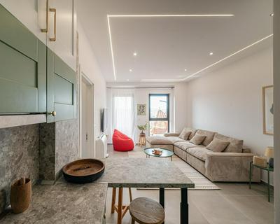 Akira Cozzy Apartments