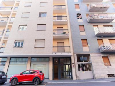 The Best Rent - Spacious and renovated multi-room apartment in the Missori area