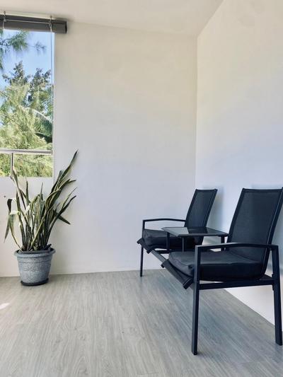 Sunset Views 3-Bedroom Apt, 1min Walk to Beach - NYHA1