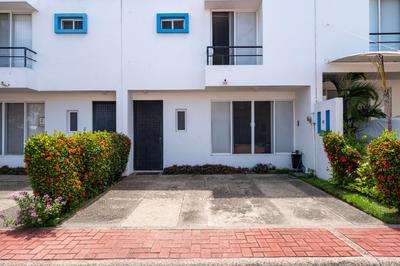 Lluvia 18, Valle Dorado Nuevo Vallarta