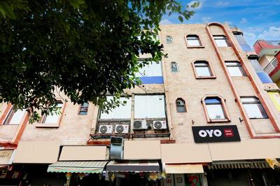 Hotel O Akash