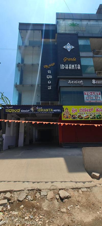 Grande Idhanta Hotel