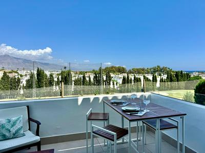 Sea and Mountain Views Penthouse in Guadalmina - EaW Homes